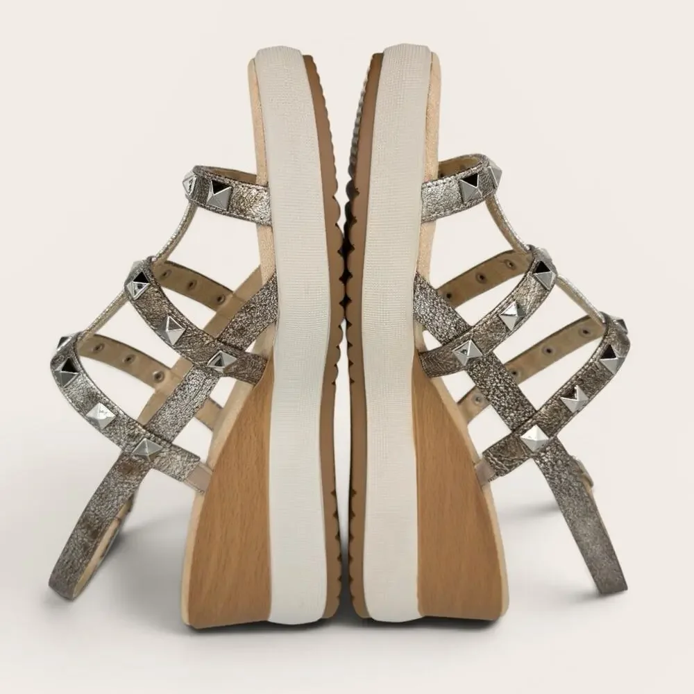 VANELi 7M Coley Metallic Gold Leather Comfort Studded Strappy Wedge Sandals